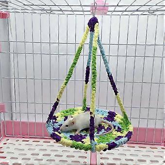 Hamsterin riippuva pesä villalangasta riippumatossa nukkumiseen