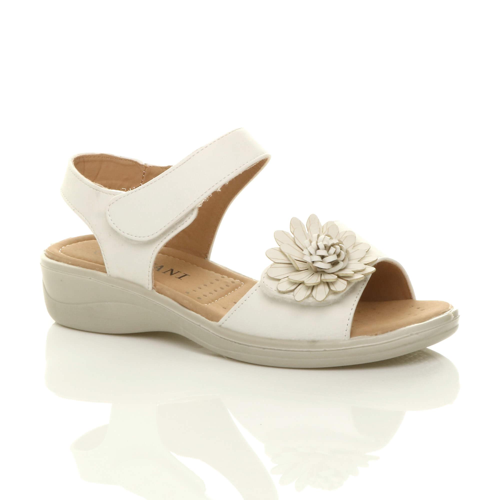Ajvani 女性低楔后跟钩环皮带 slingback 花舒适真皮鞋垫凉鞋鞋