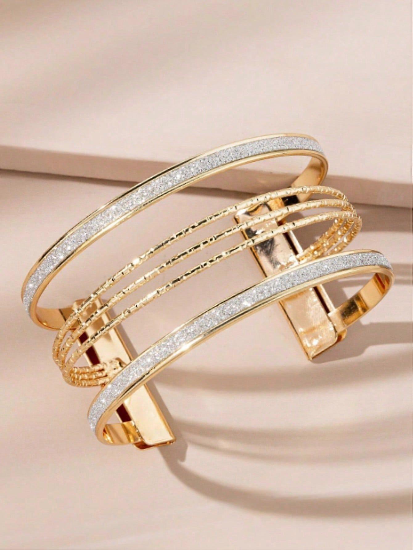 1 peça Moda Oco Out Line Stripe Simples Estilo Europeu Aberto Cuff Bangle Com Atmosfera De Alta Qualidade E Versatilidade