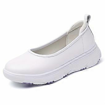Scarpe da infermiera da donna bianche, morbide, antiscivolo, resistenti all'usura e traspiranti, per un comfort che dura tutto il giorno.
