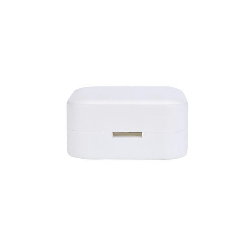 Rechargeable white aroma diffuser to carry with you