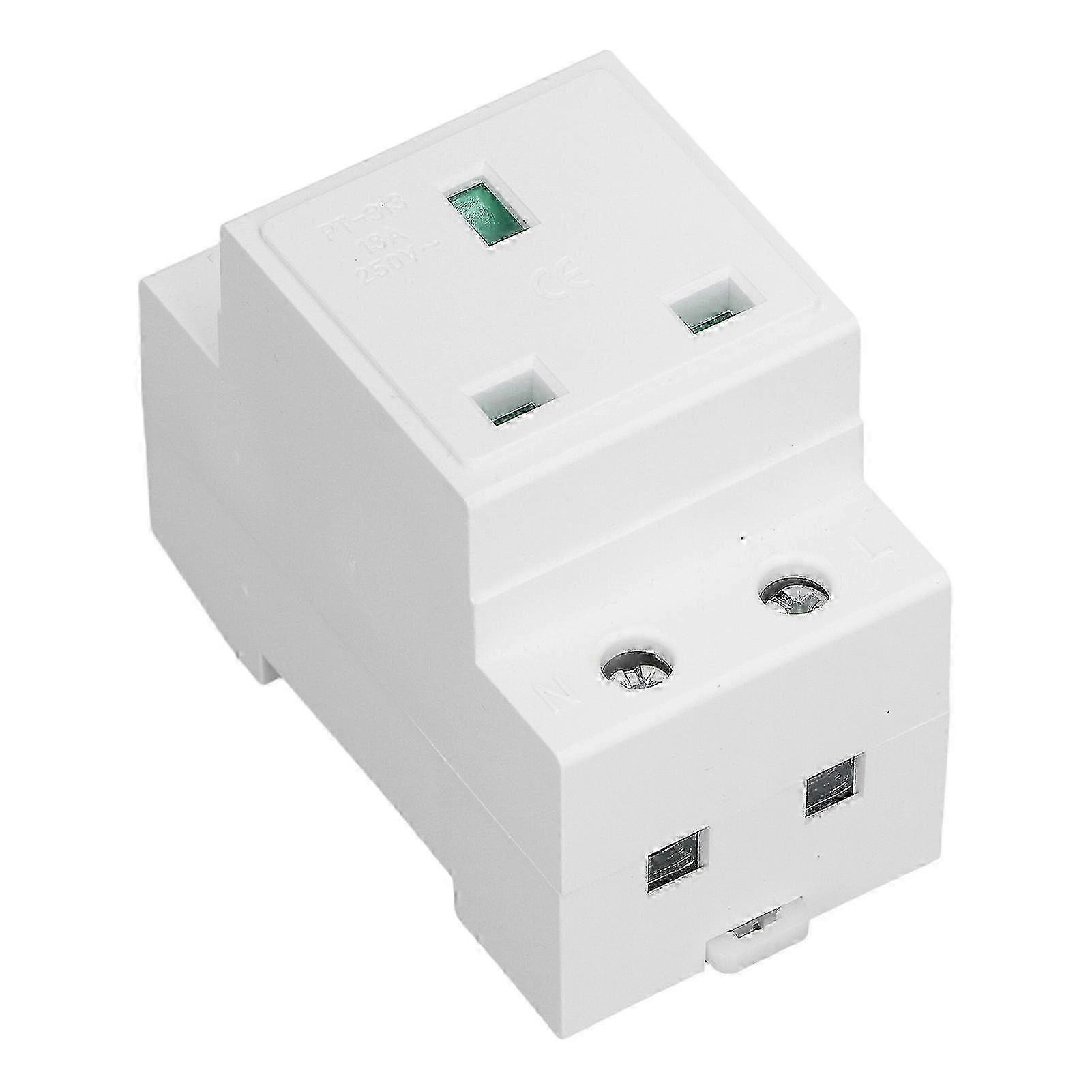 AC 250V 13A DIN Rail Socket with Protective Contact compatible with Panels