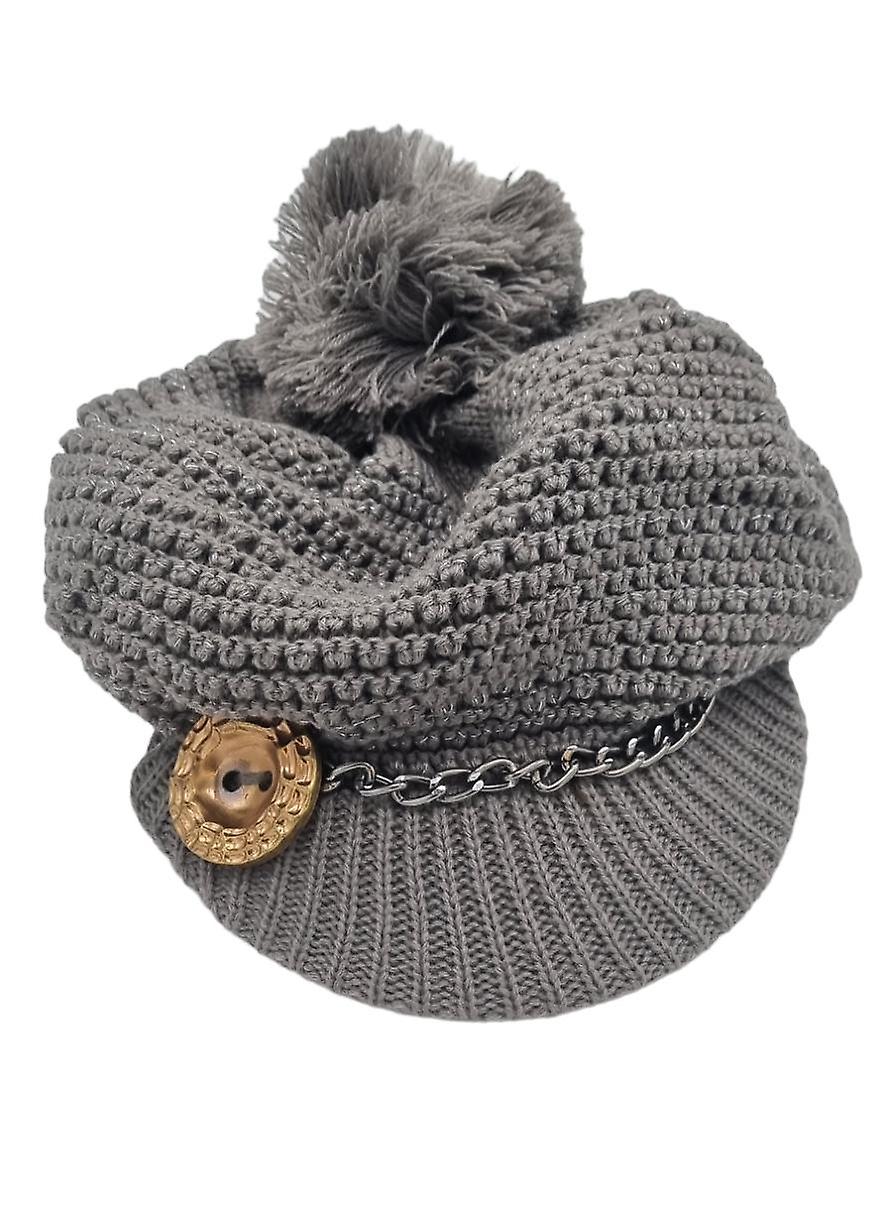 Grå mössa med kedja och knapp 