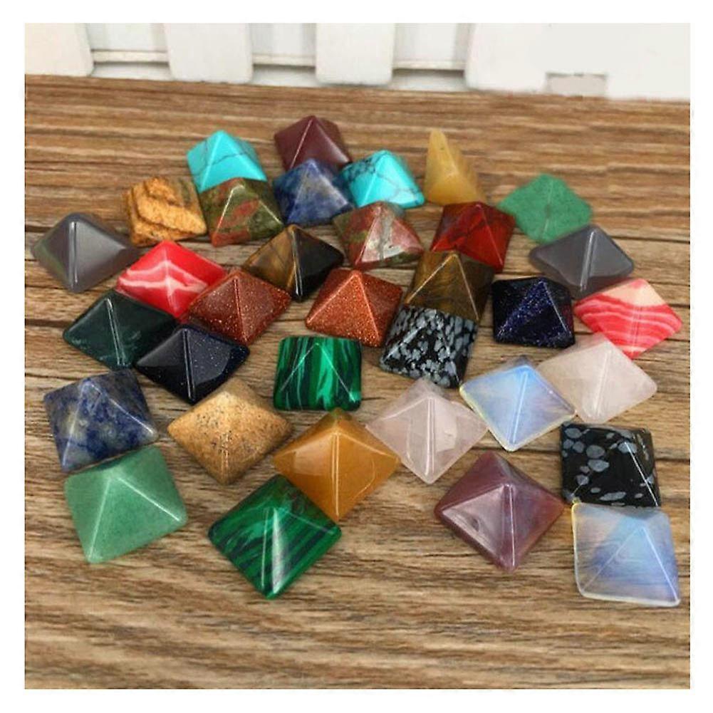 7 Pcs Crystal Pyramid Stone Crystal Gem Pyramid Pyramide gravée En forme de Chakra Stone