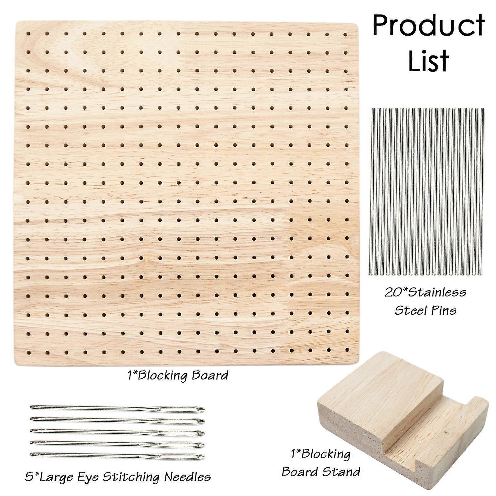 Crocheted block board in rubber, crocheted accessories