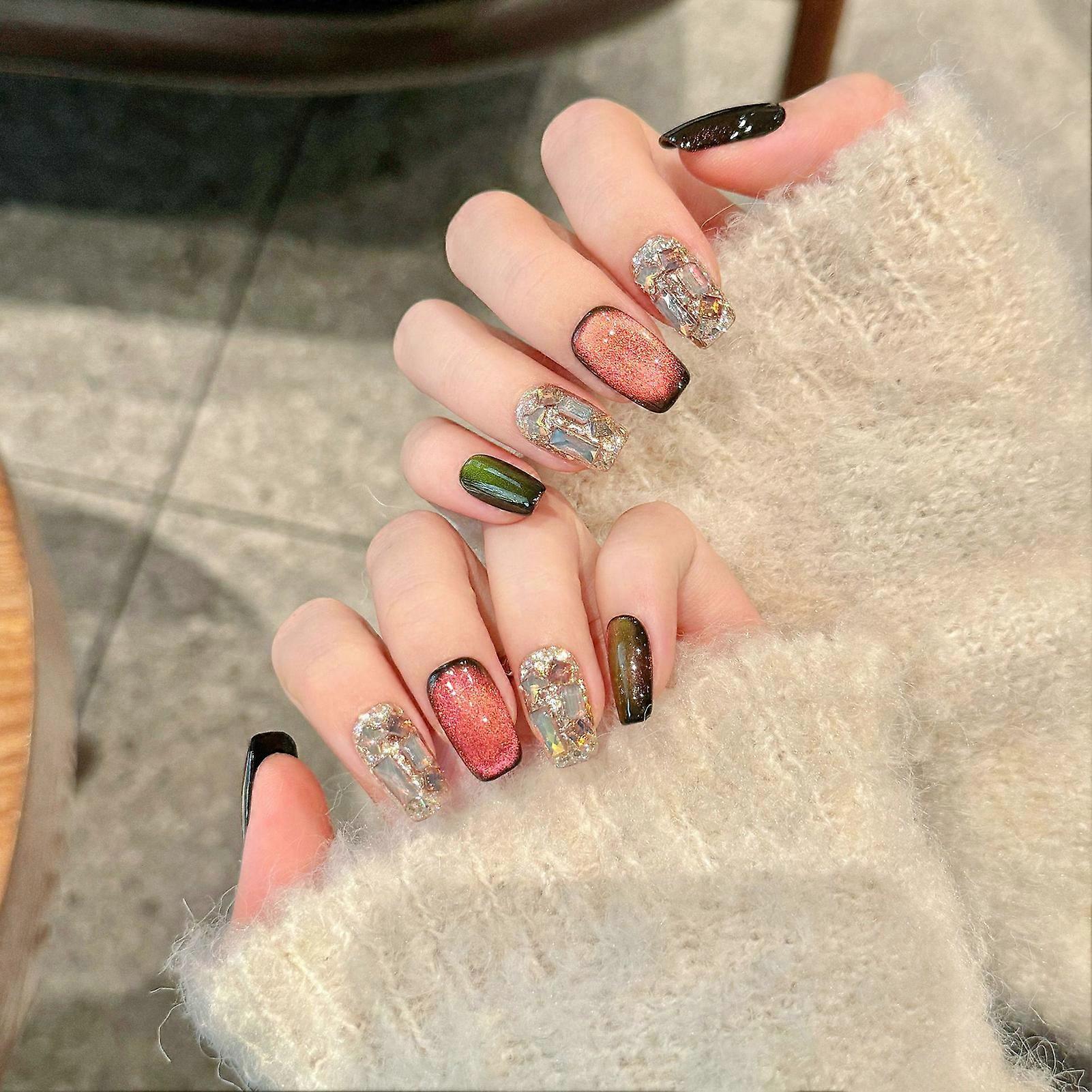 Gradients Cat Eyes Square Stick en las uñas sin presión en el lecho ungueal