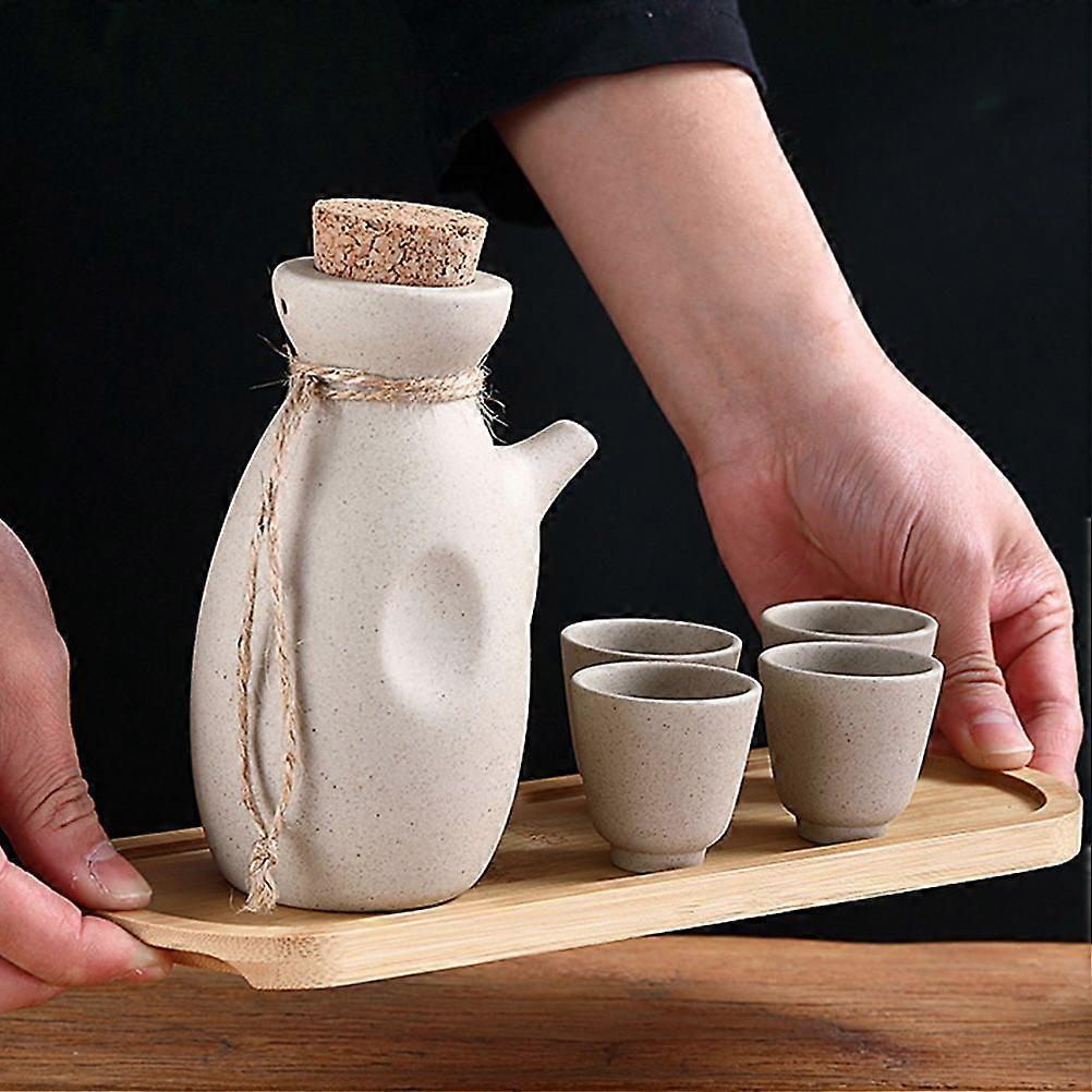 1 set of Multi-functional Wine Kettle Ceramic Sake Pot Restaurant Wine Serving Cup