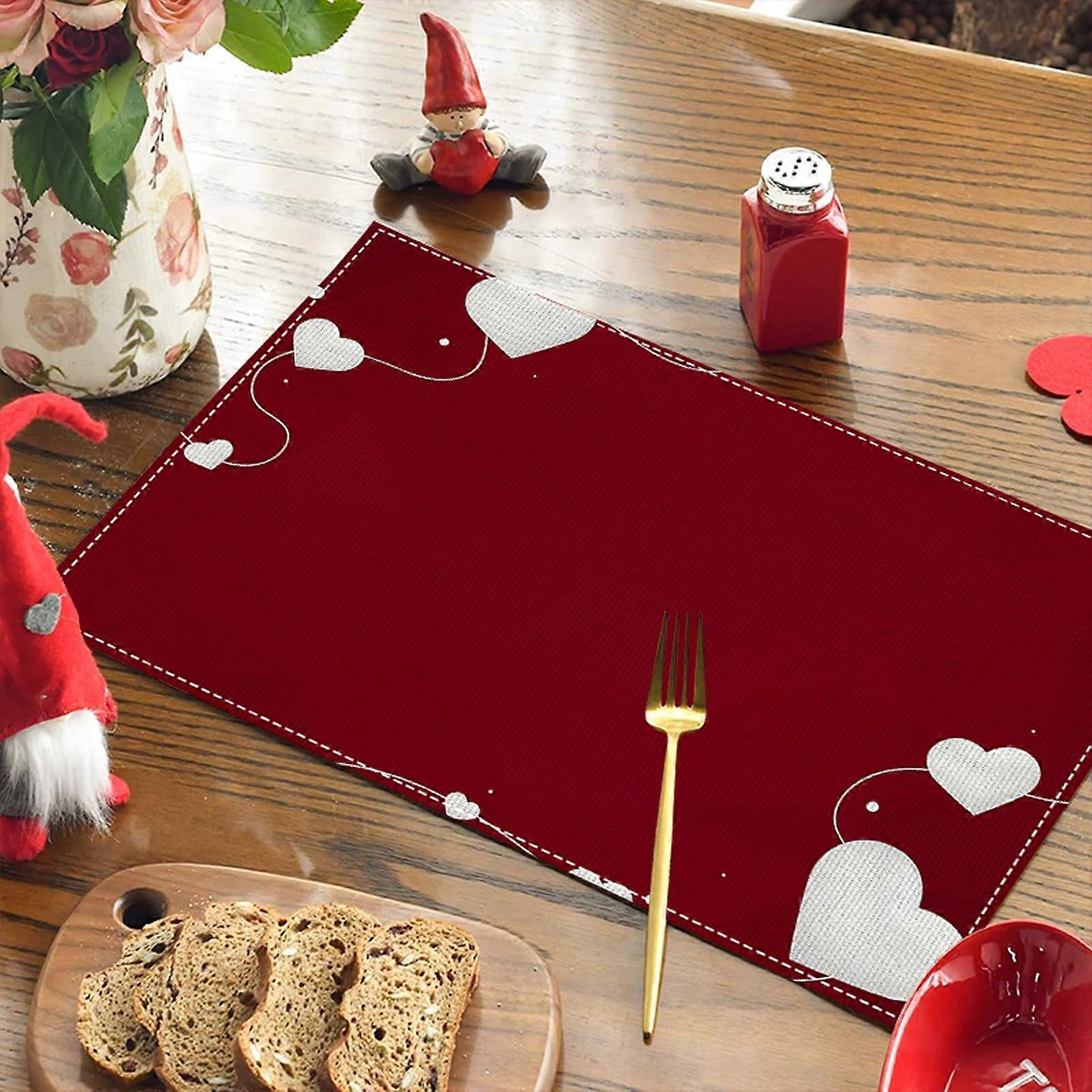XUNRYAN Non-Slip Insulated Placemats, Washable & Durable Weave Design, Valentine's Day Candlelight Print (Red)