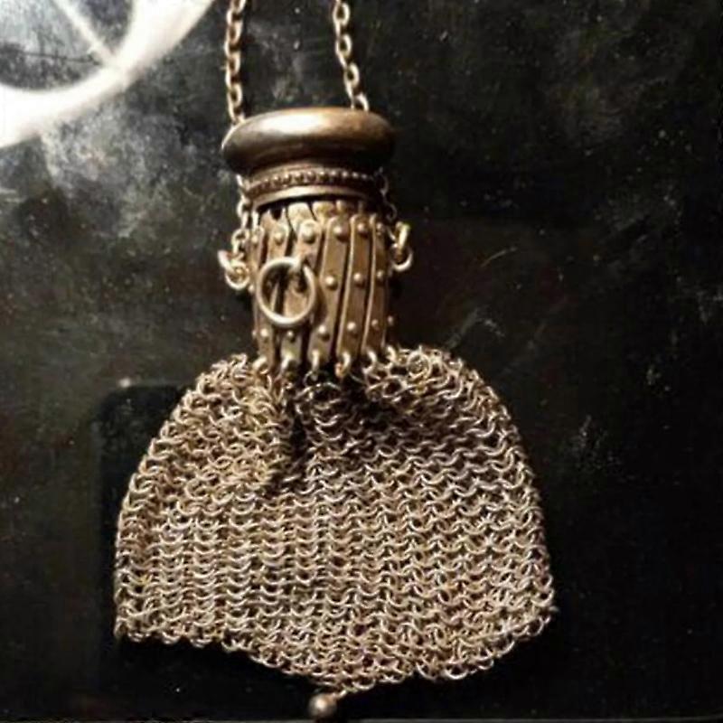 thumbnail image 2 of Handmade 1920's English Coin Purse – Victorian Silver Twist Lid Gate Mesh Purse 2 of 2