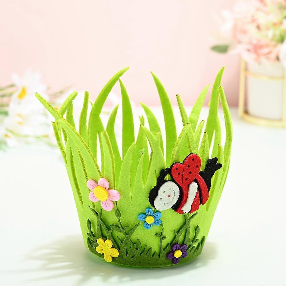 New Easter decorations woven round basket Easter decorations Easter round basket A bee
