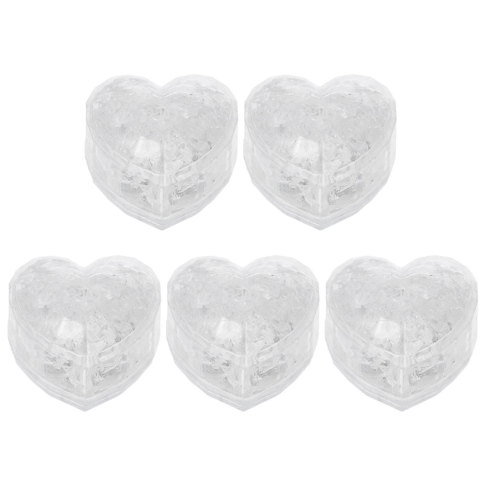 Cubes lumineux pour ajouter de l’éclat aux boissons