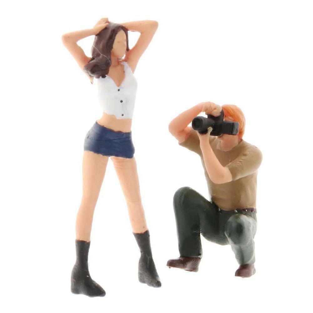 2pcs 1/64 HO Color Figures Model Standing Model for Railroad Shaping Decoration