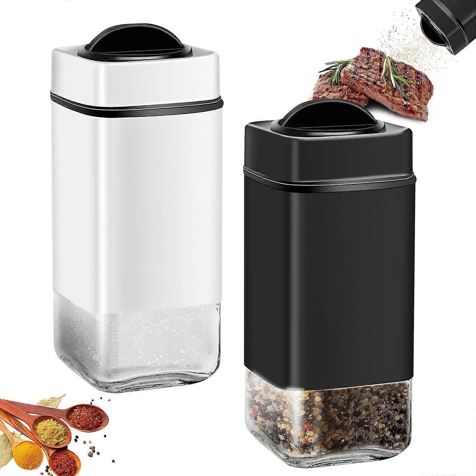 Black + White Pepper Salt Shaker Set No.1