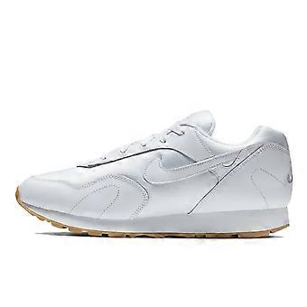 Nike Outburst Slip Resistant Lightweight AO1069-114 Naisten juoksukengät, matalavartiset, valkoiset ja valkoiset