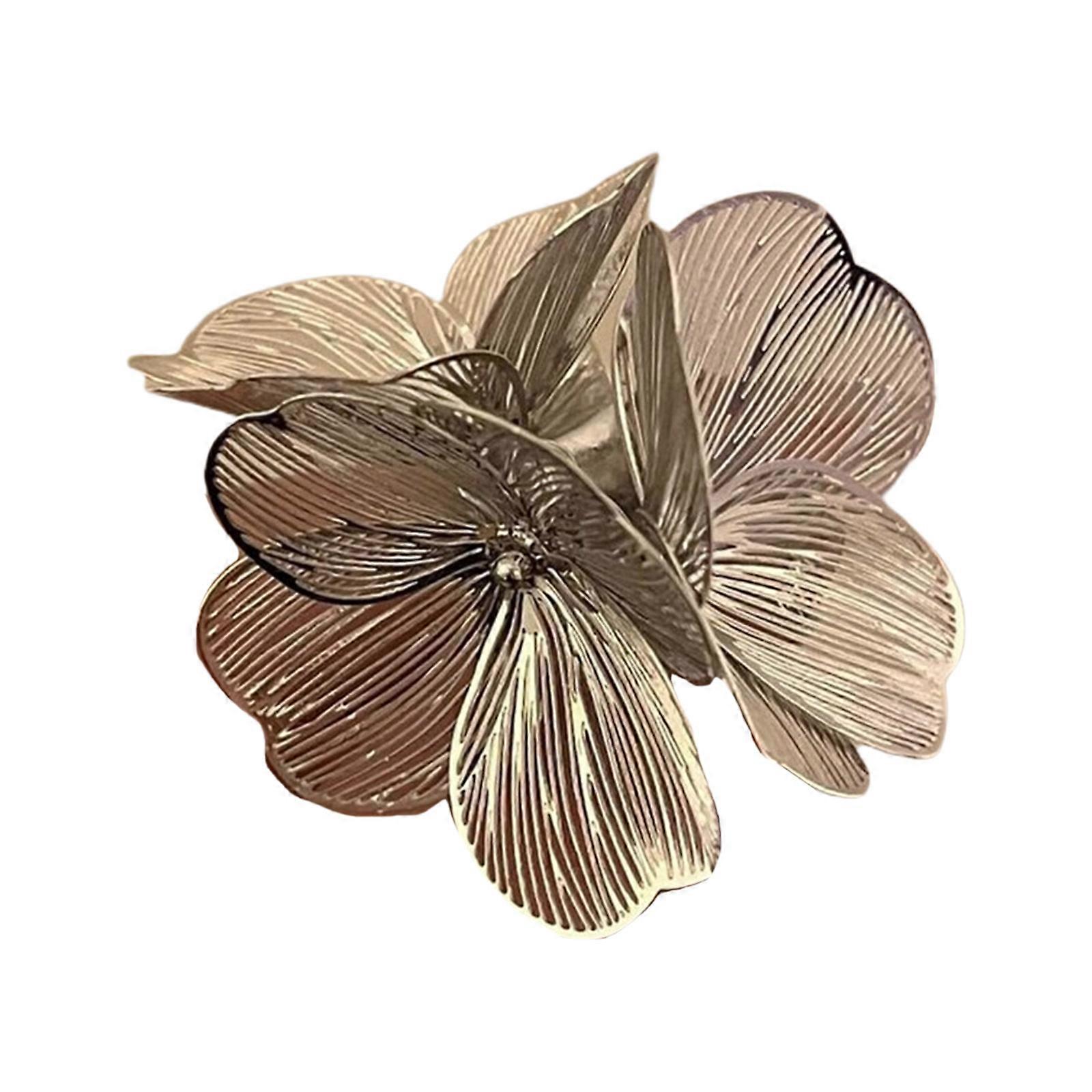 Bagues d’index de mode coréenne pour les femmes avec une queue de poisson en cascade unique et une fleur scintillante accent vêtements décontractés