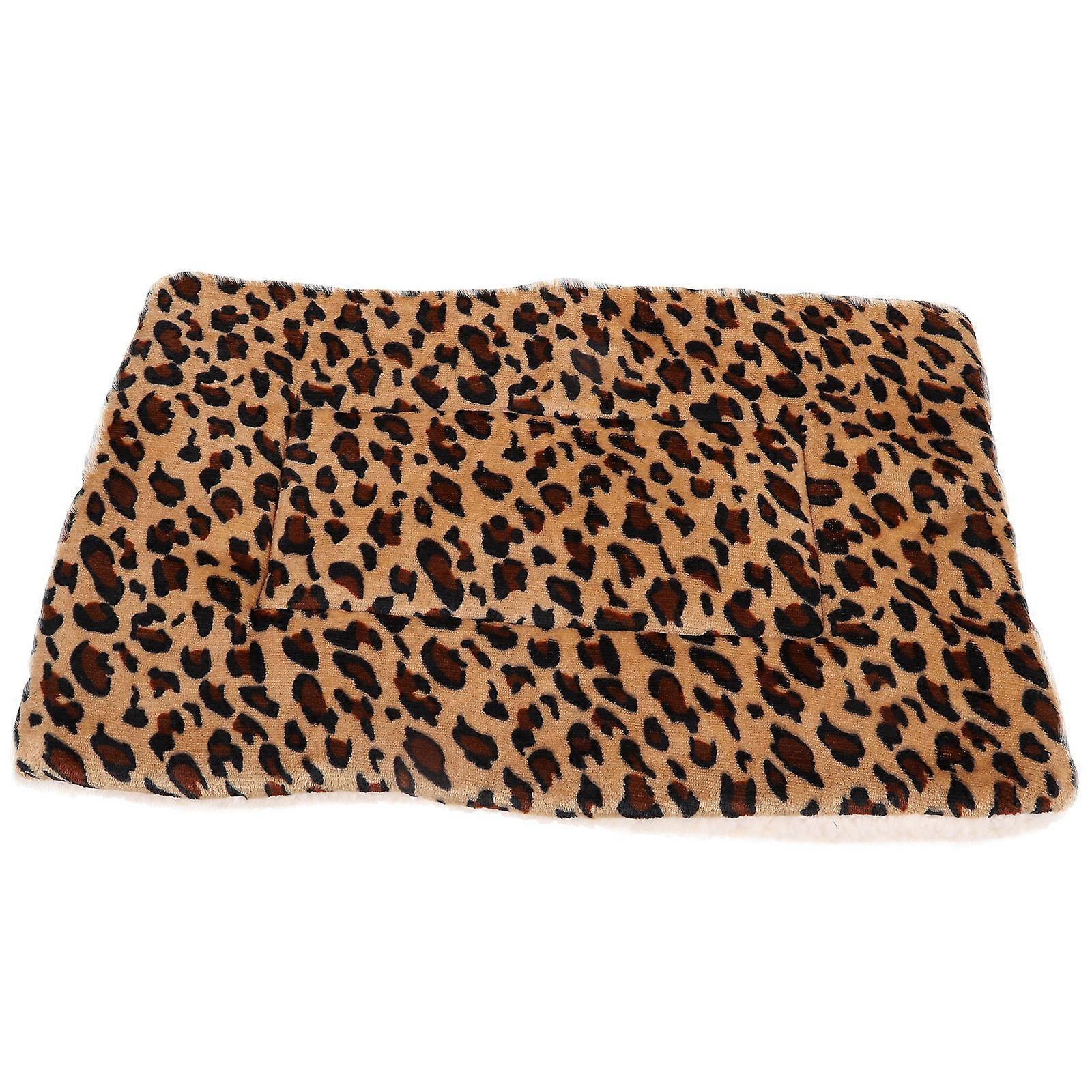 Cozy Leopard Print Pet Blanket for Dogs & Cats – Soft Lightweight Throw for Sofa, Crate & Versatile Home Use