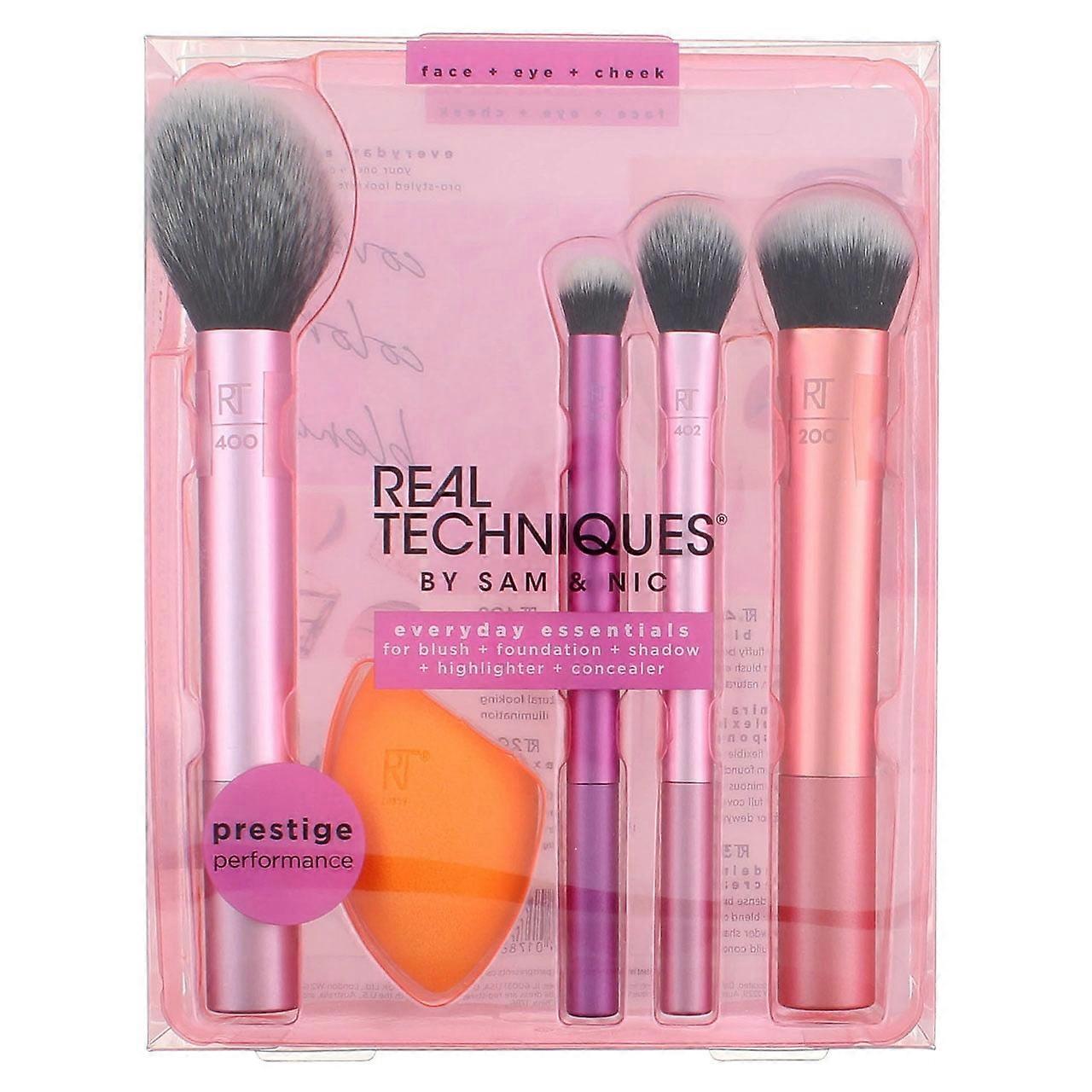 Real Techniques Everyday Essentials Makeup Brush & Beauty Sponge Set 5 Piece Set