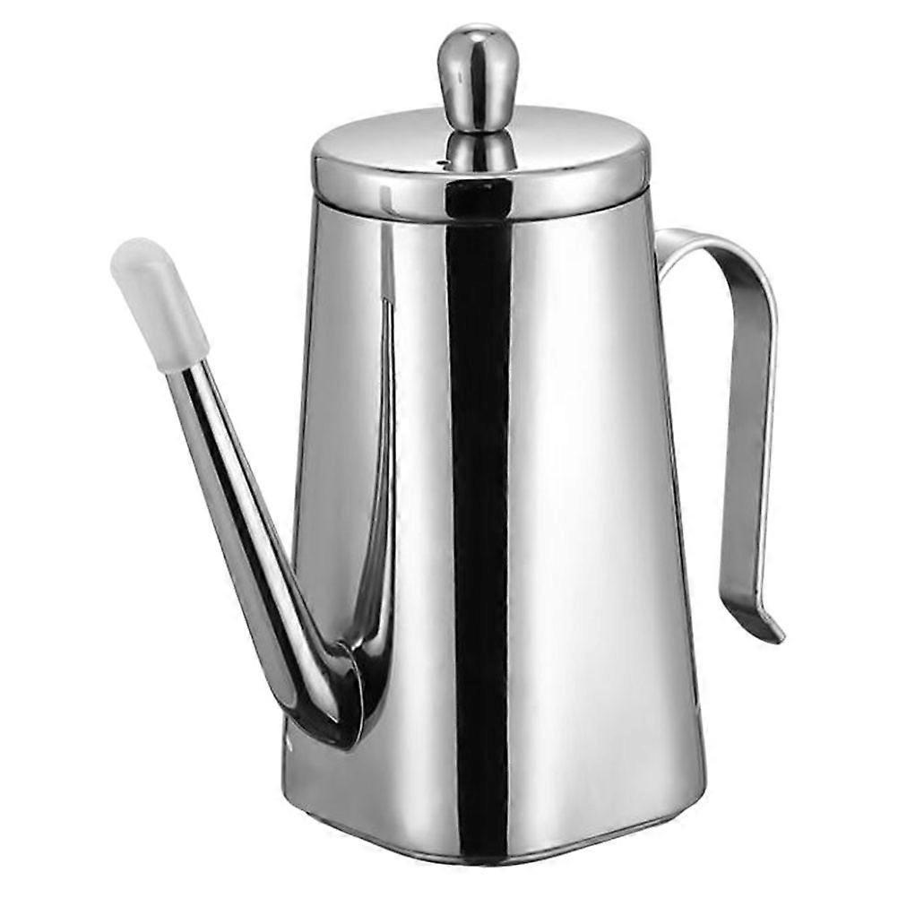 Efficient Kitchen Oil Bottle Combining Style and Functionality for Versatile Usage