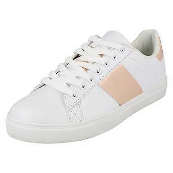 Scarpe da ginnastica basse stringate Spot On da ragazza