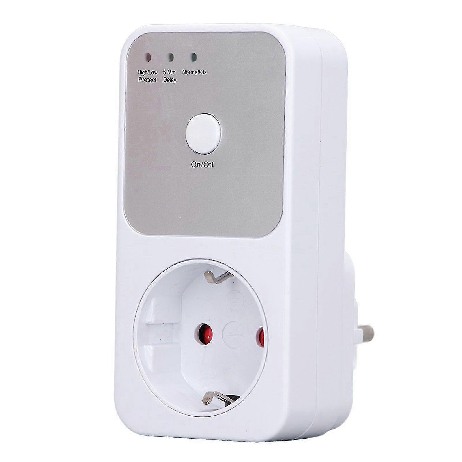 High quality European standard 230V multi-function voltage protector socket