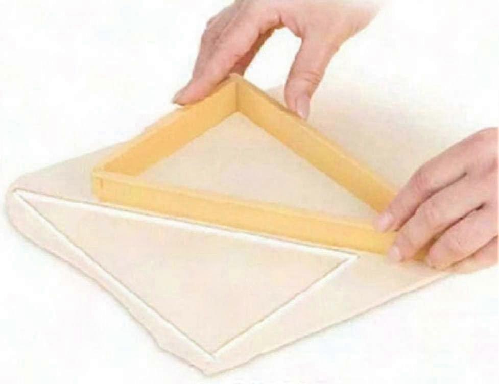 Triangle Croissant Dough Cutter
