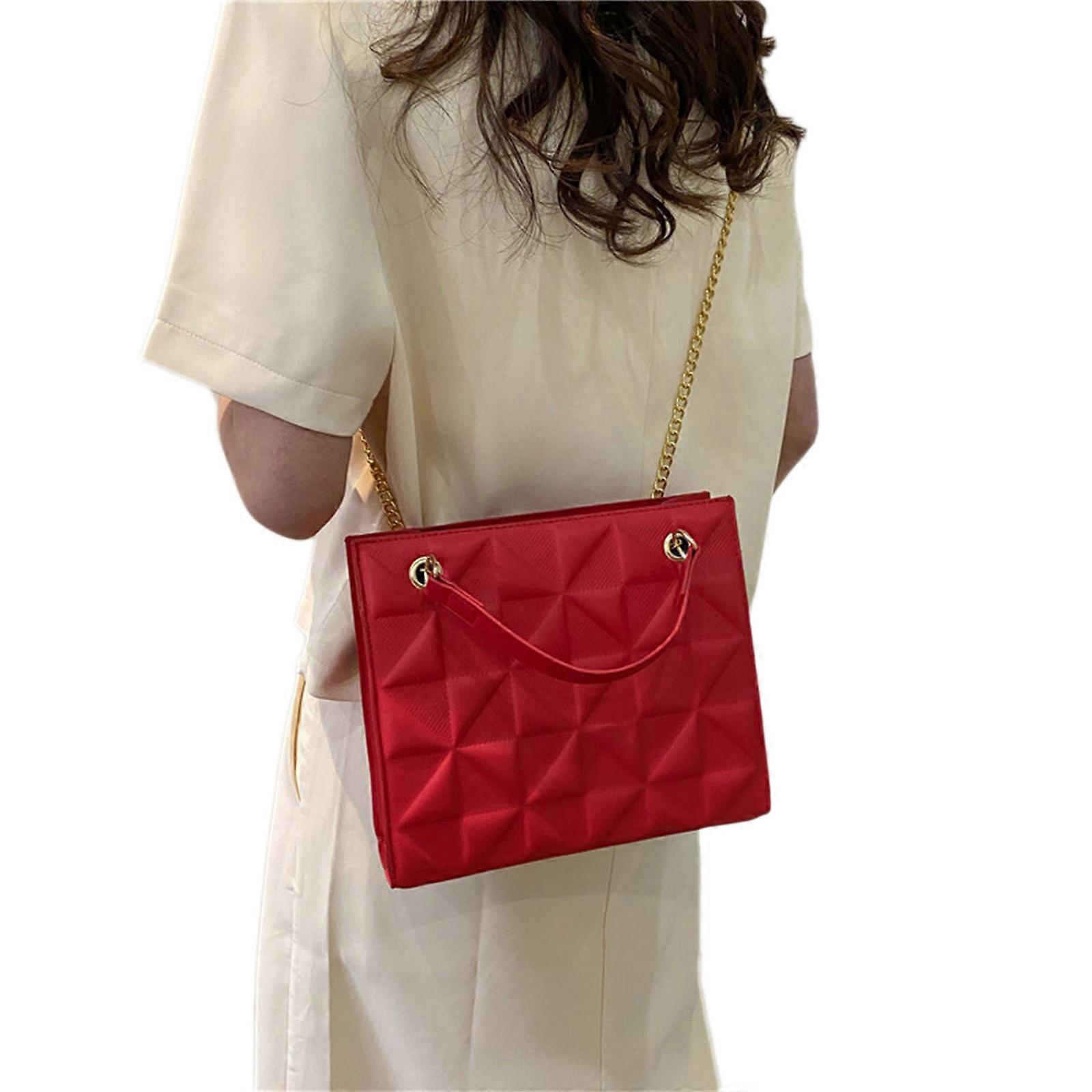 Fashion Forward Chain Axelväska för kvinnor Praktisk Underarm Väska PU Handväska Handväska Röd