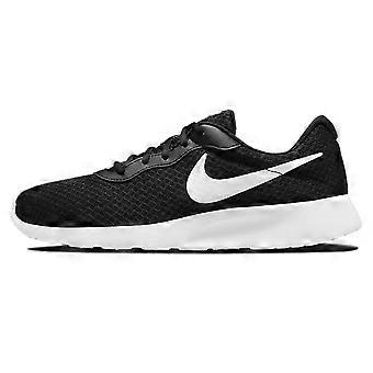 Nike Tanjun Sports Atmungsaktive Low-Top-Freizeitschuhe für Herren, Schwarz/Weiß, Recyclingmaterial, DJ6258-003