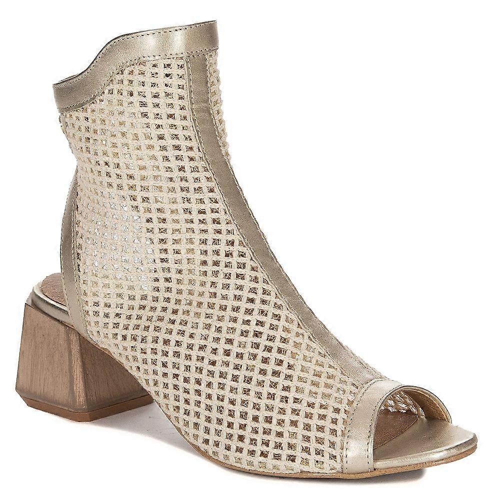 Shoes Maciejka 0689925000