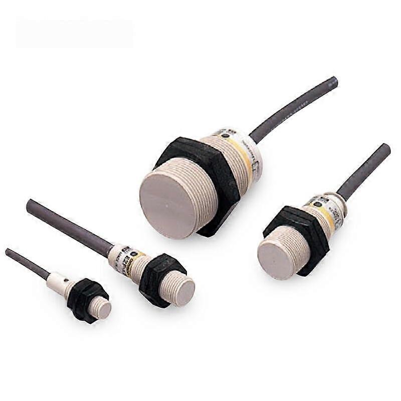 Proximity sensor with resin housing; E2FX1R5E1 5M by OMS