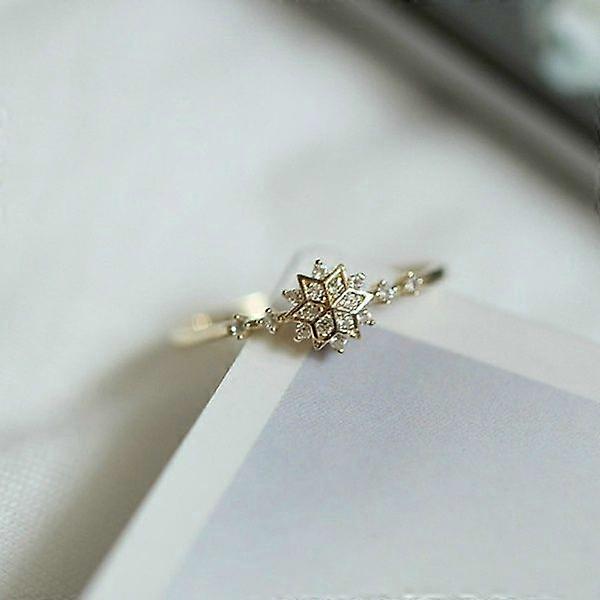 Ladies Snowflake Delicate Ring