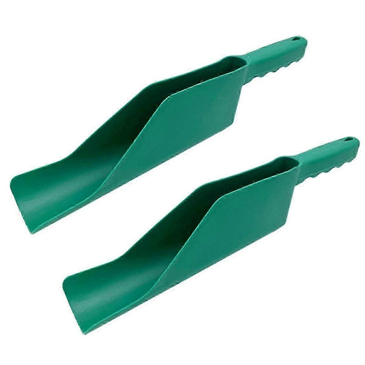 Flexible Gutter Scoop With Extended Handle