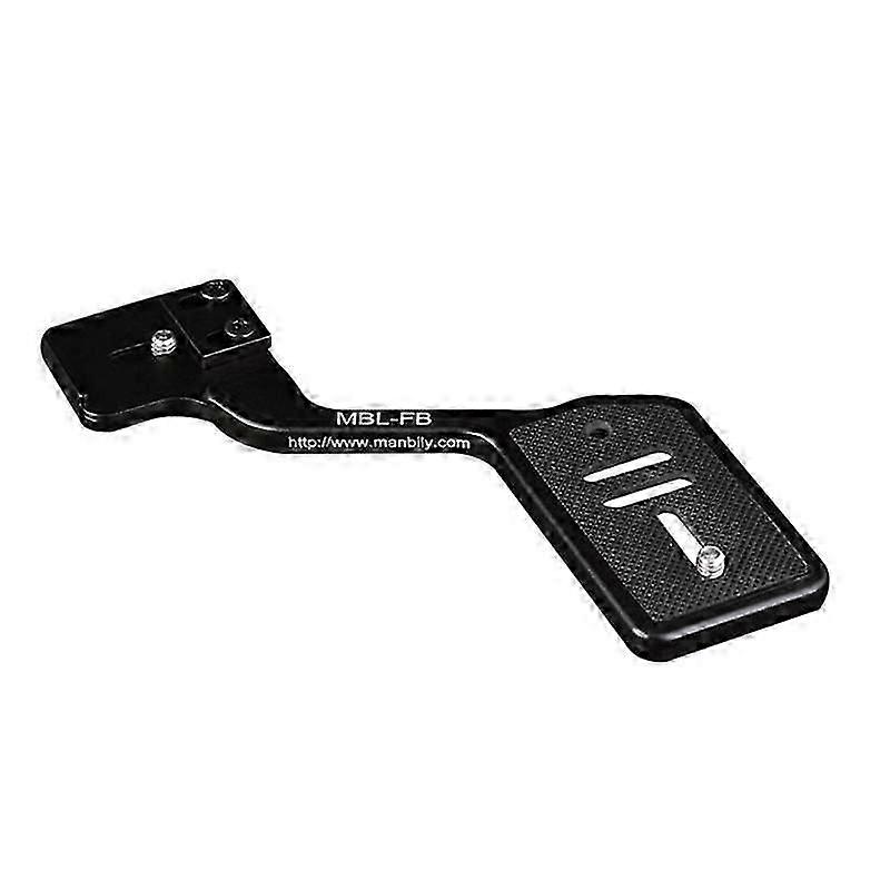 Vertical flash bracket for DSLR cameras with multi-angle adjustment