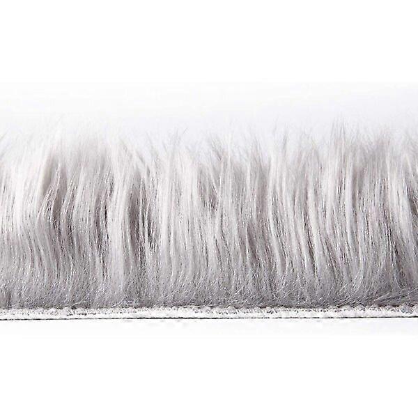 Round pet mat , soft and warm , 30 cm , for pets .