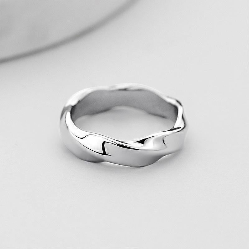 Cute Silver Mobius Ring Pinky Simple