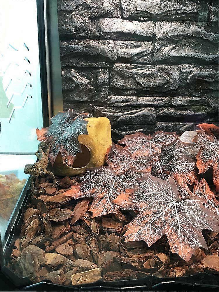 Reptile withered leaves