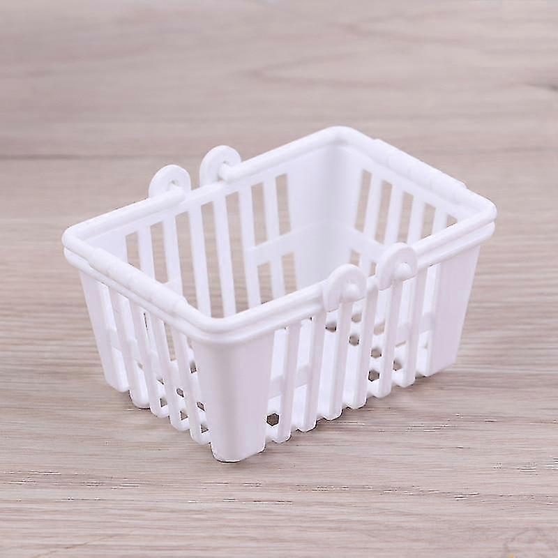 Shopping basket white