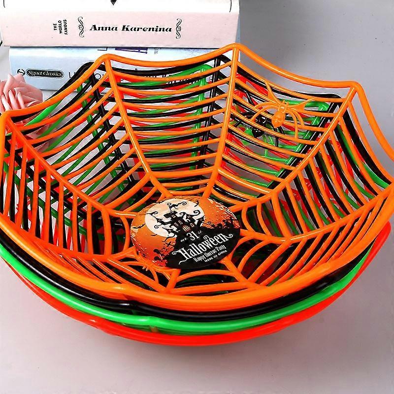Plastic Spider Simulation Prop with Spider Web, Halloween Fruit Basket Decoration