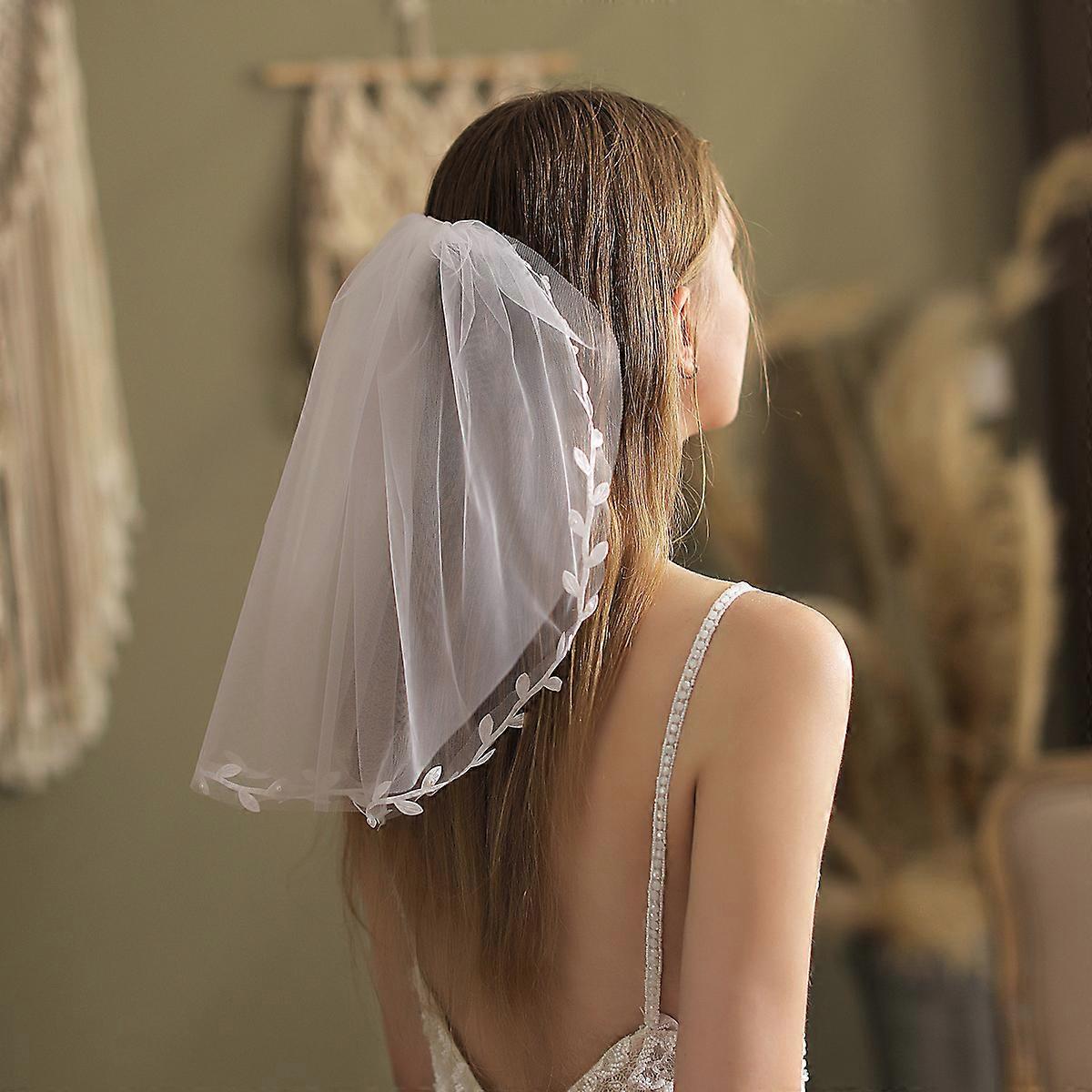 Short bridal veil, two-layer, white headpiece, wedding style with small leaves