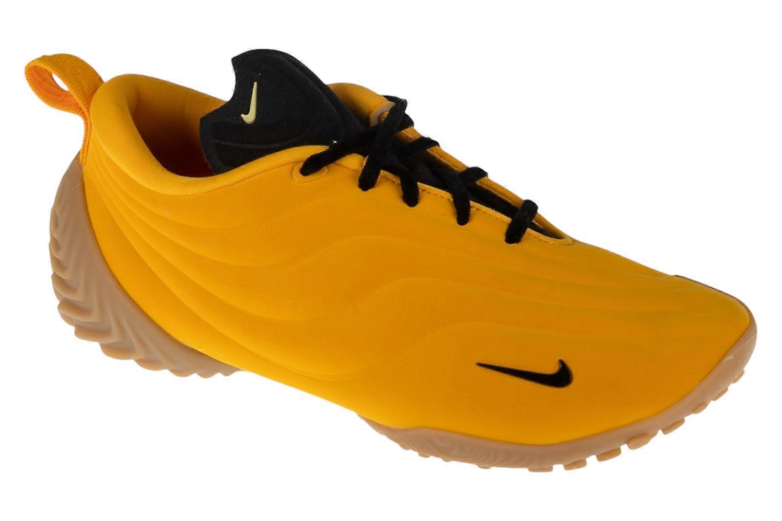 Nike Astra Ultra Sneaker