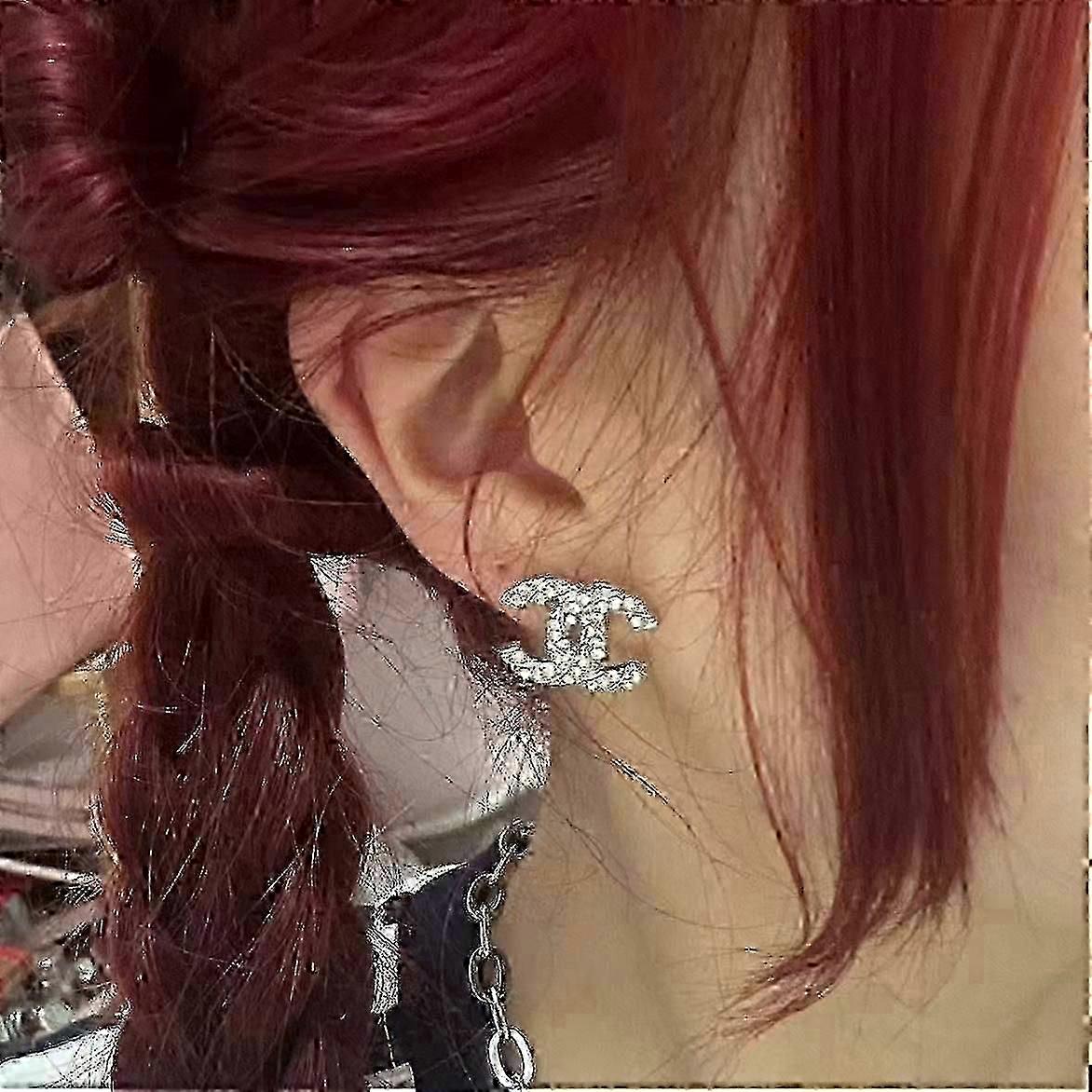 Cercei Chanel Double C cu diamante
