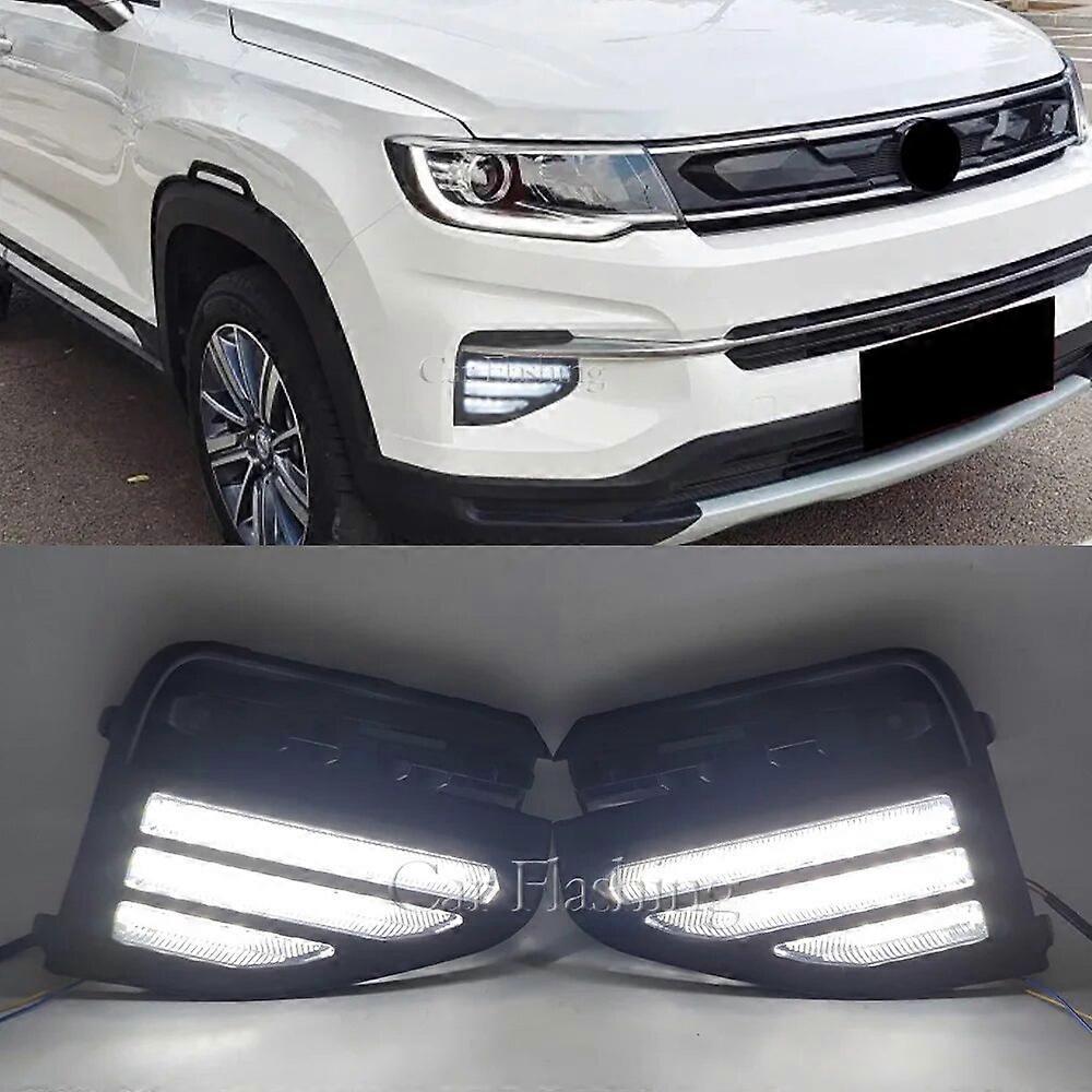 1 Pair Car Daytime running light fog cover light For ChangAn CS35 Plus 2018 2019 2020 2021 DRL with flowing turn signal