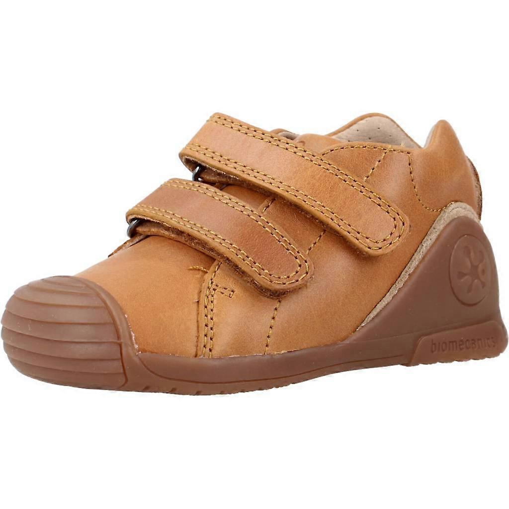 Baskets Biomecanics 221121b