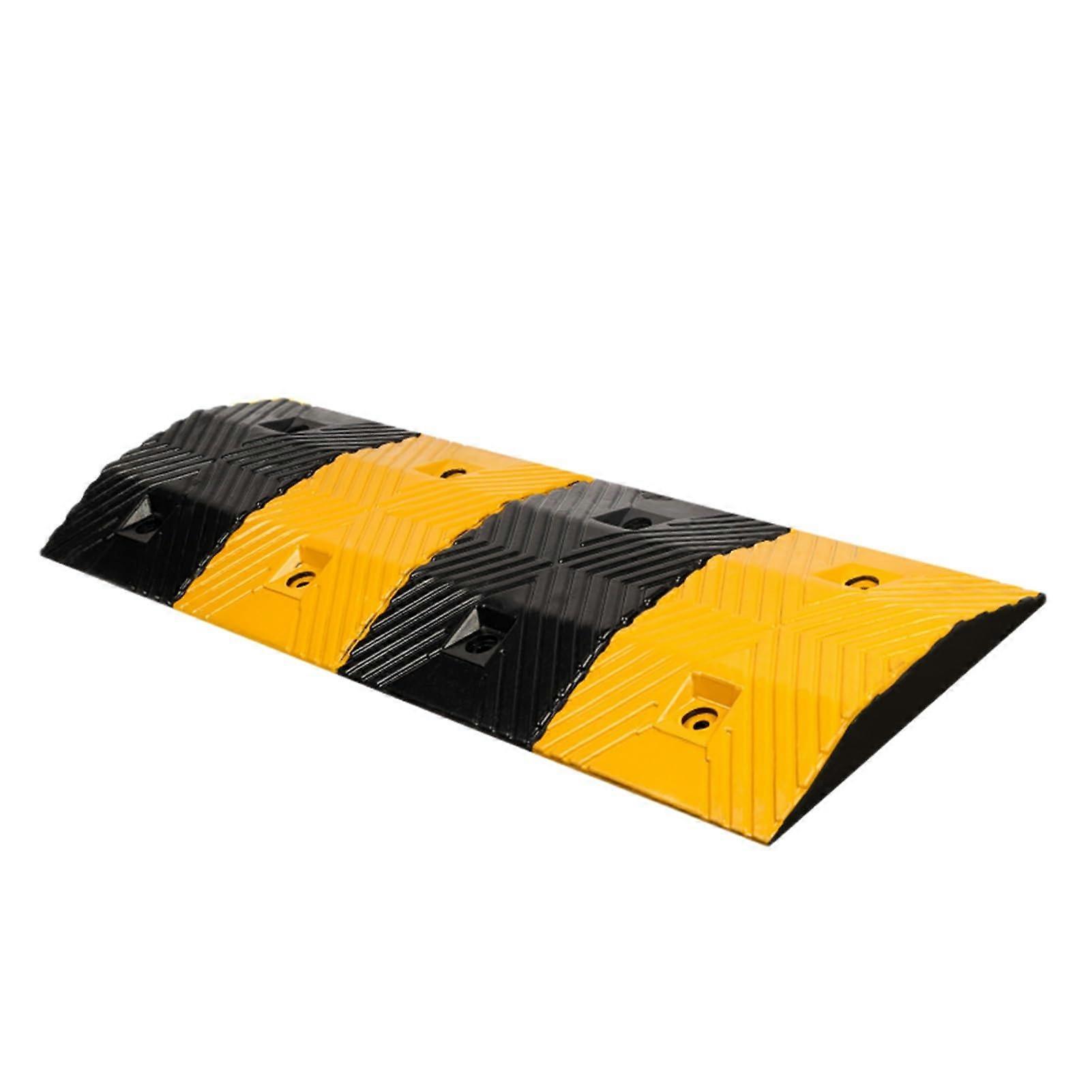 Modular Rubber Speed Bumps for Driveways, Adjustable Length, High-Visibility Design, Vehicle Compatibility, Grade Pad