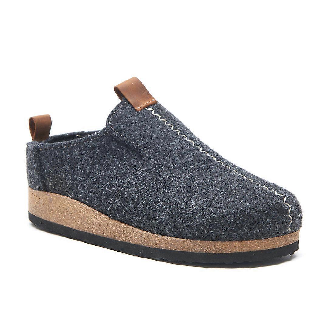 Stylish Woolen Shoes