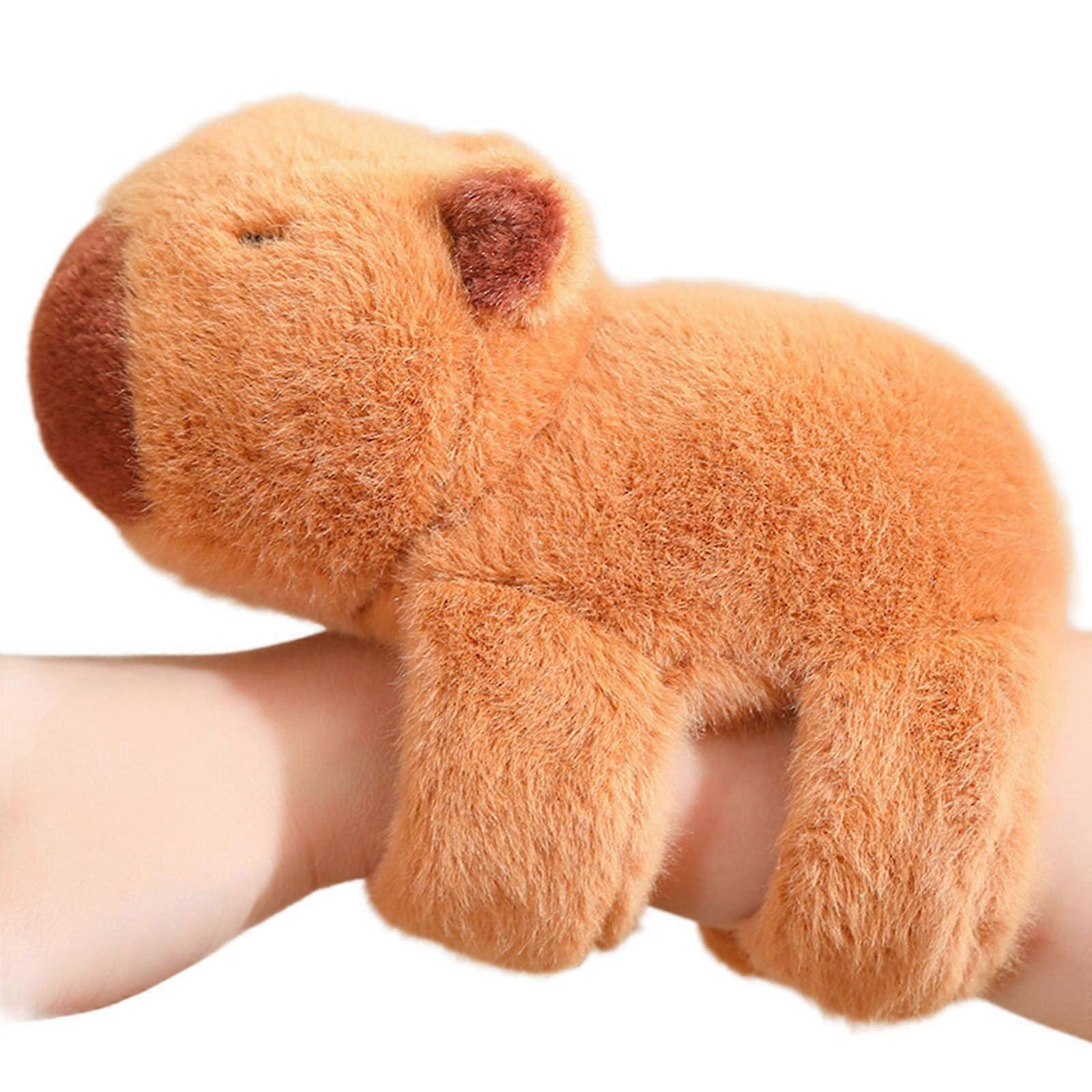 Stylish Backpack Capybaras Plush Bracelet for Kids, Photo Props, Soft Capybaras Bracelet, BackpackThemed Toy, Turtle Back Model
