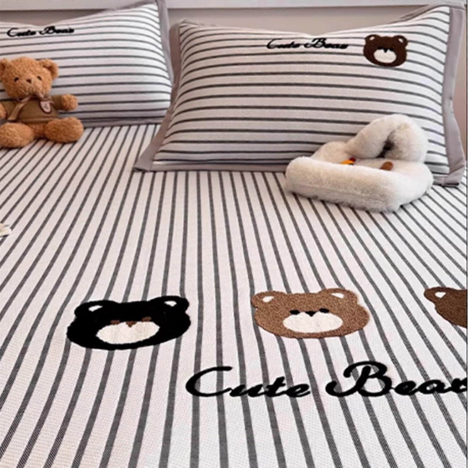 Cooling Mattress Pad with Breathable Mesh and Moisture Wicking Comfort, Foldable Summer Bed Mat for Home Dorm 180x200cm