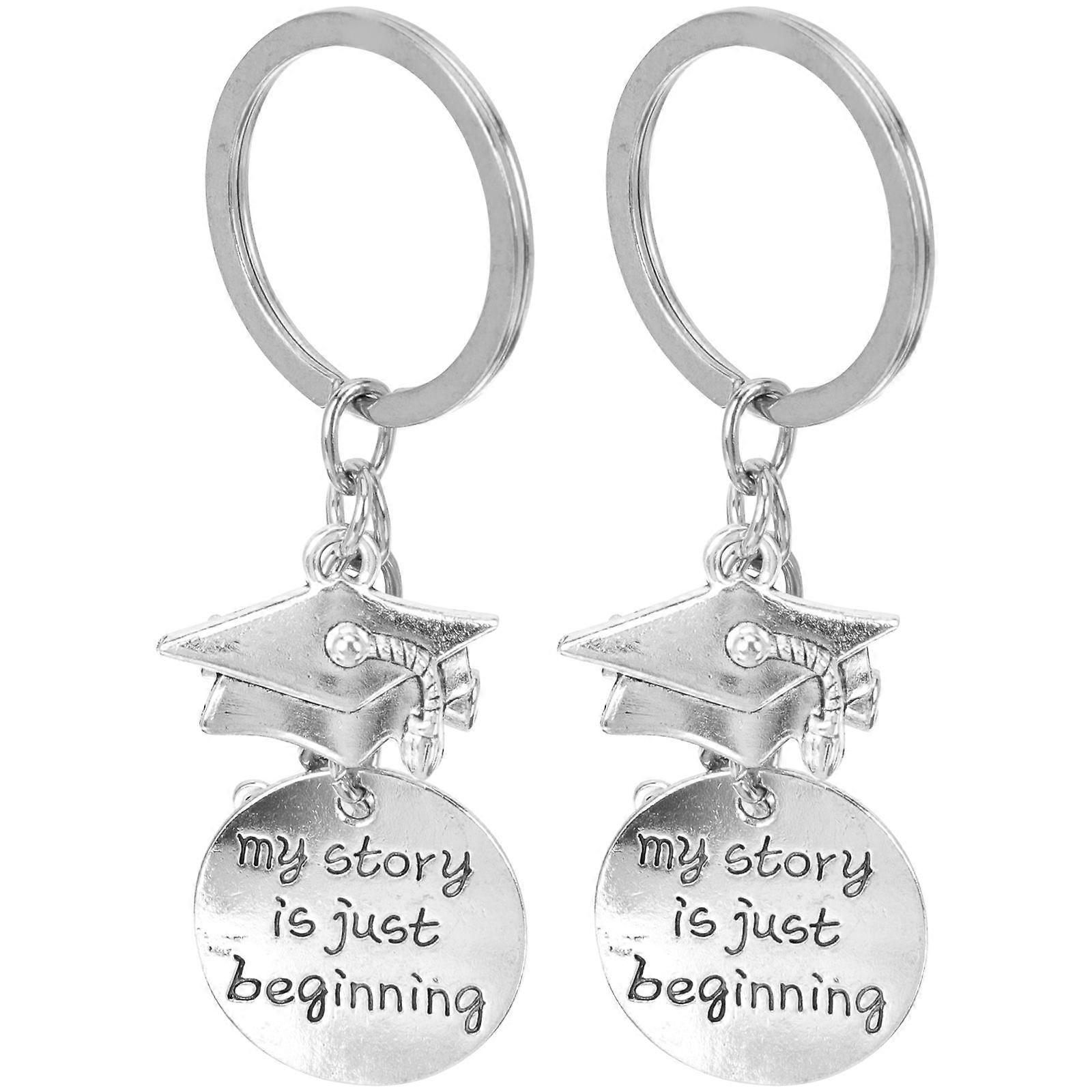2pcs Graduation Keychain Class of Key Rings Unique Commemorative Keepsake for Classmates Light Practical Design for Bags and Keys
