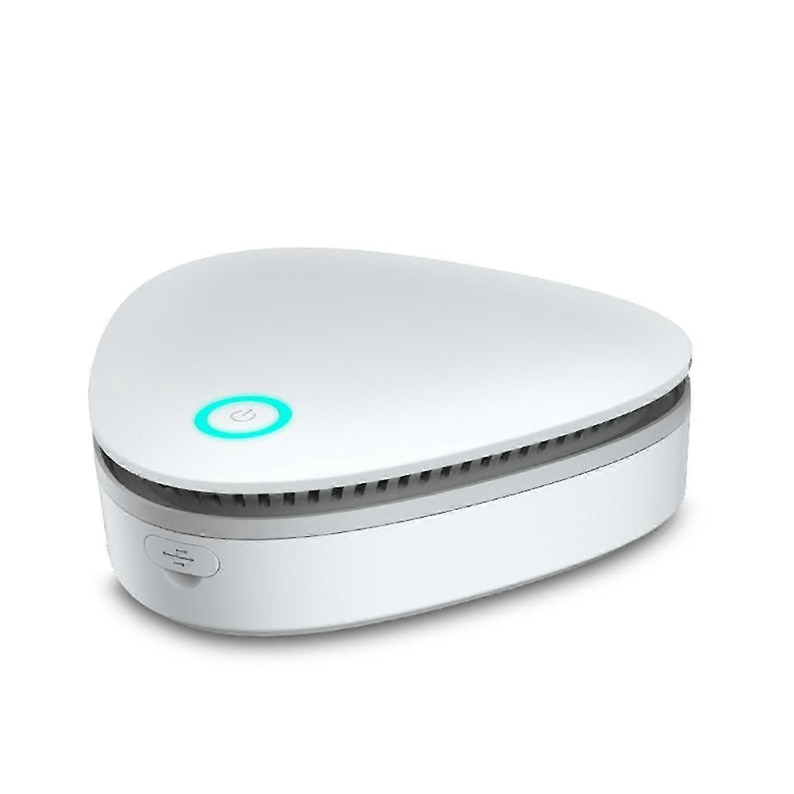 Cigarette smoke air purifier with efficient filtering