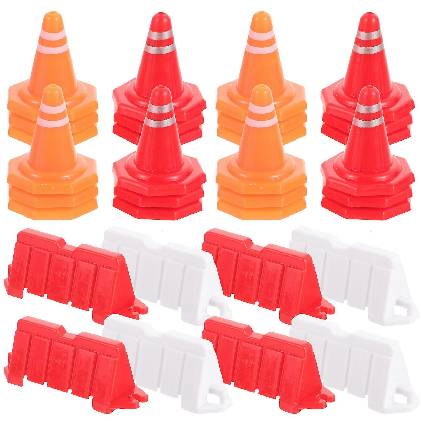 Mini Traffic Signs Toys For Children Educational Toy Playset In Assorted Color With Traffic Education Function 40Pcs