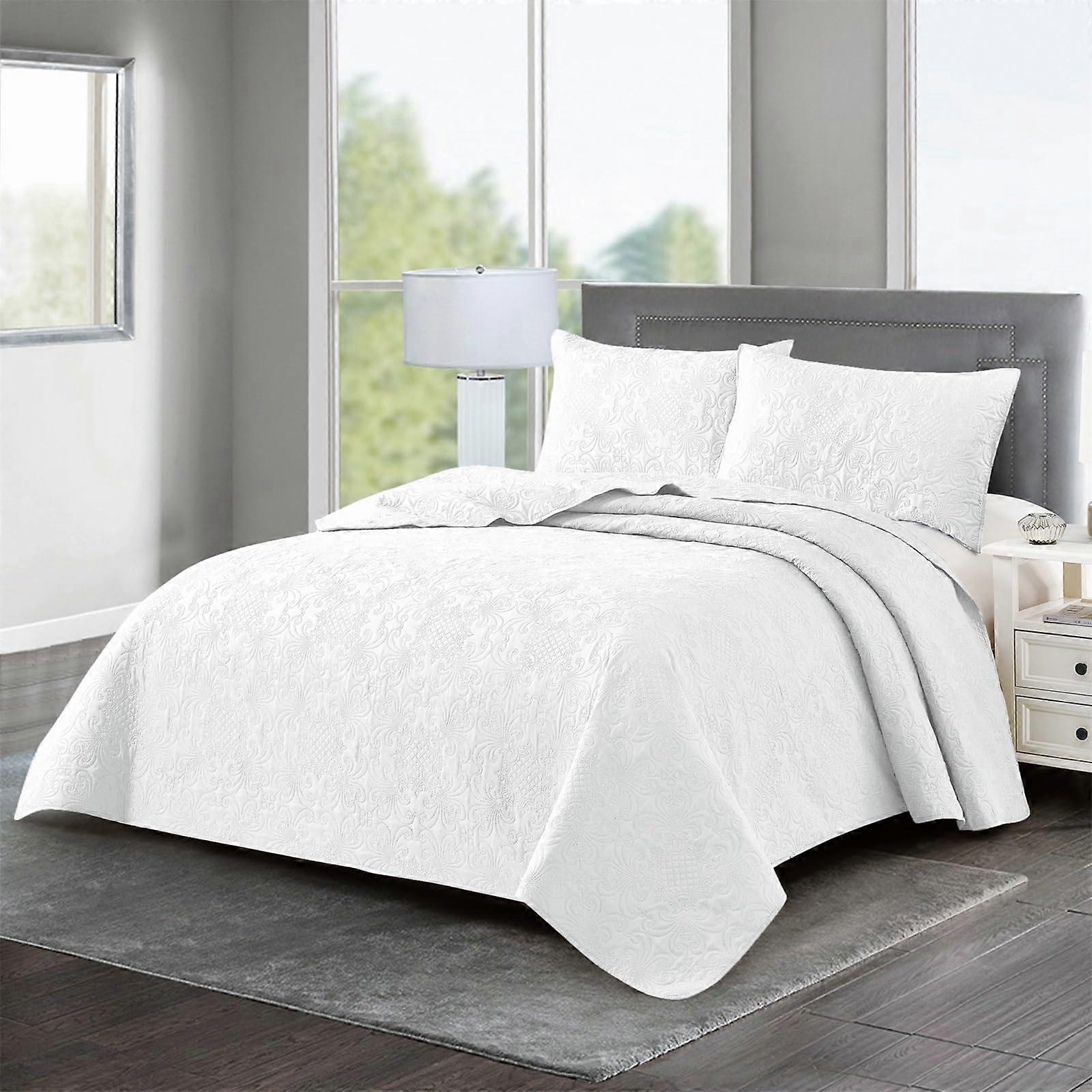 Reversible Quilted Bedspread Set with Pillow Shams Soft Lightweight Coverlet 220x240cm White